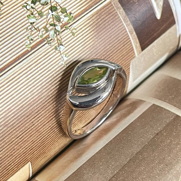 “VIBES” 925 Sterling Silver Peridot Ring!! US: 6,7,8,9,10💚☘ - Picture 8 of 11